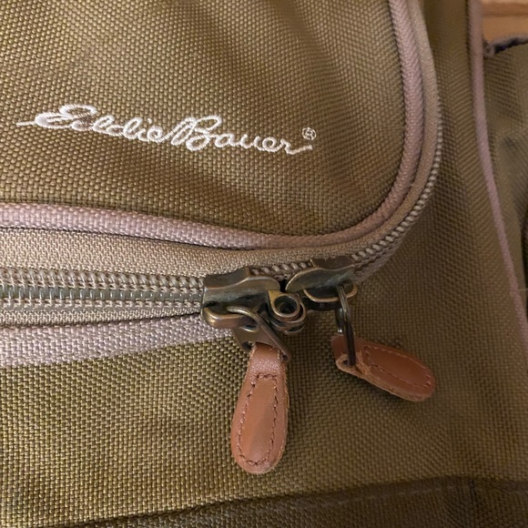 Vintage Eddie Bauer Canvas Duffel. Brass hardware. Leather handle. Beautiful. - Picture 5 of 9